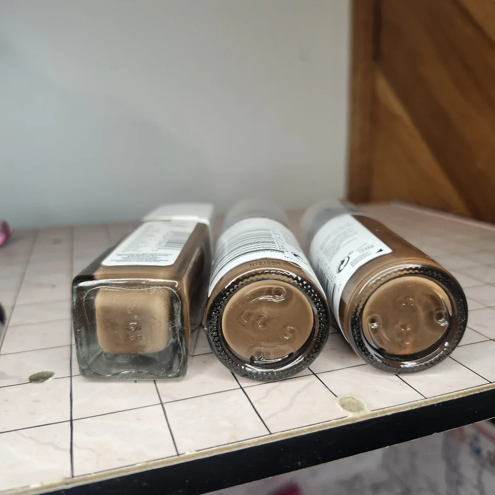 Maybelline Superstay 375 and Revlon Colorstay 620 Java Shade Foundation Set